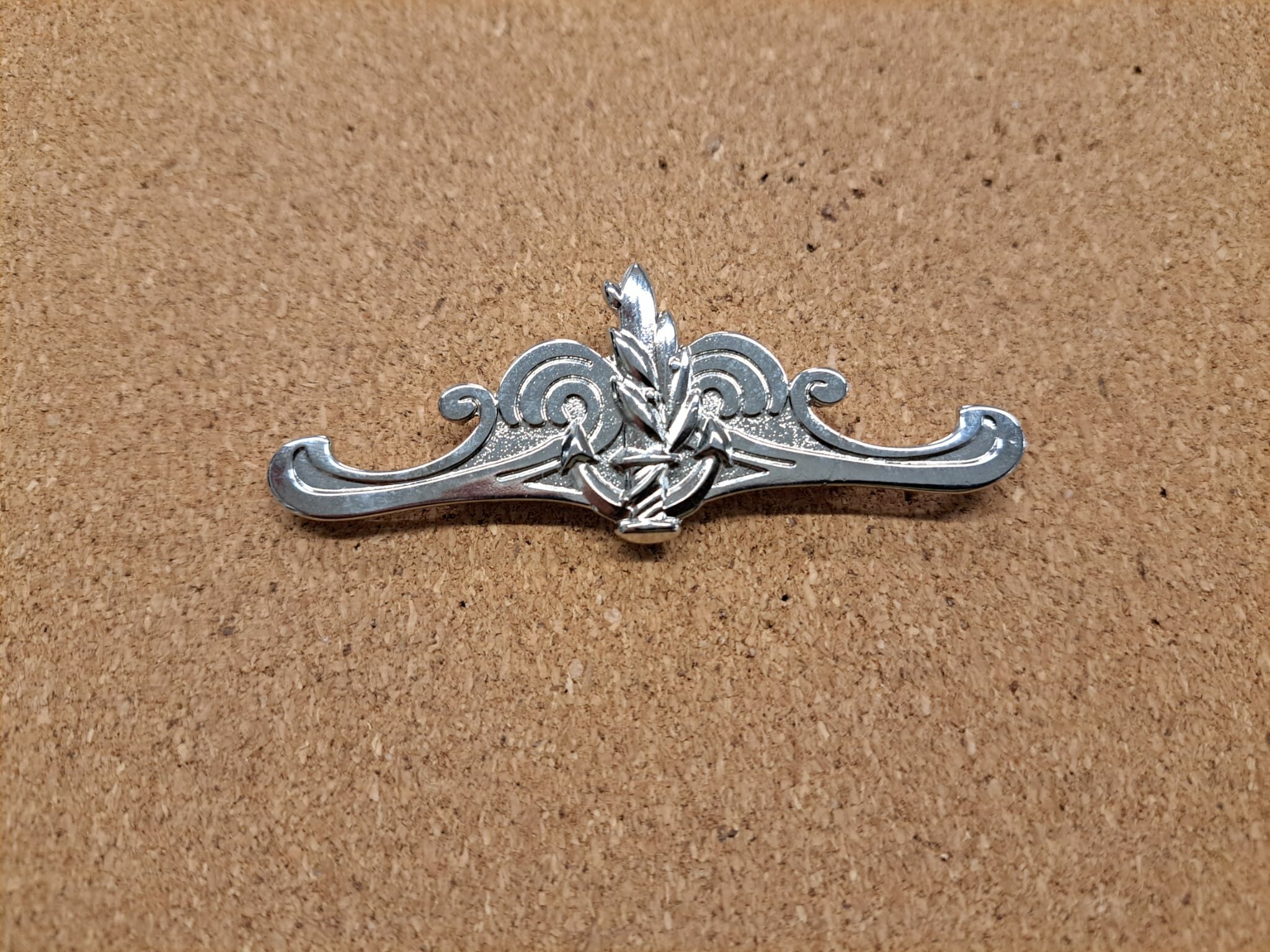 Navy Commander Chovel Pin